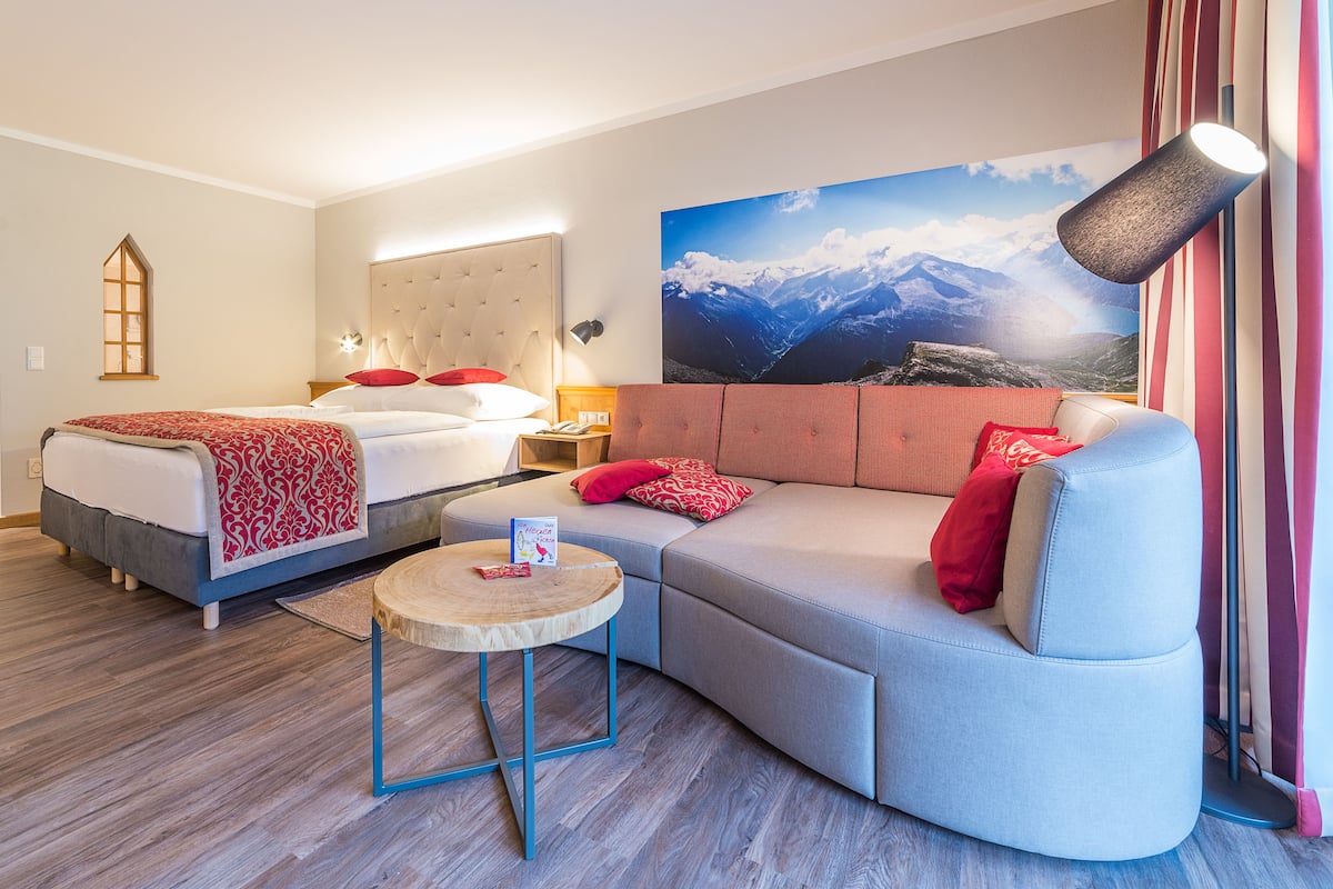 Suite, Balcony (Kuschelnest) | Hypo-allergenic bedding, in-room safe, desk, free WiFi