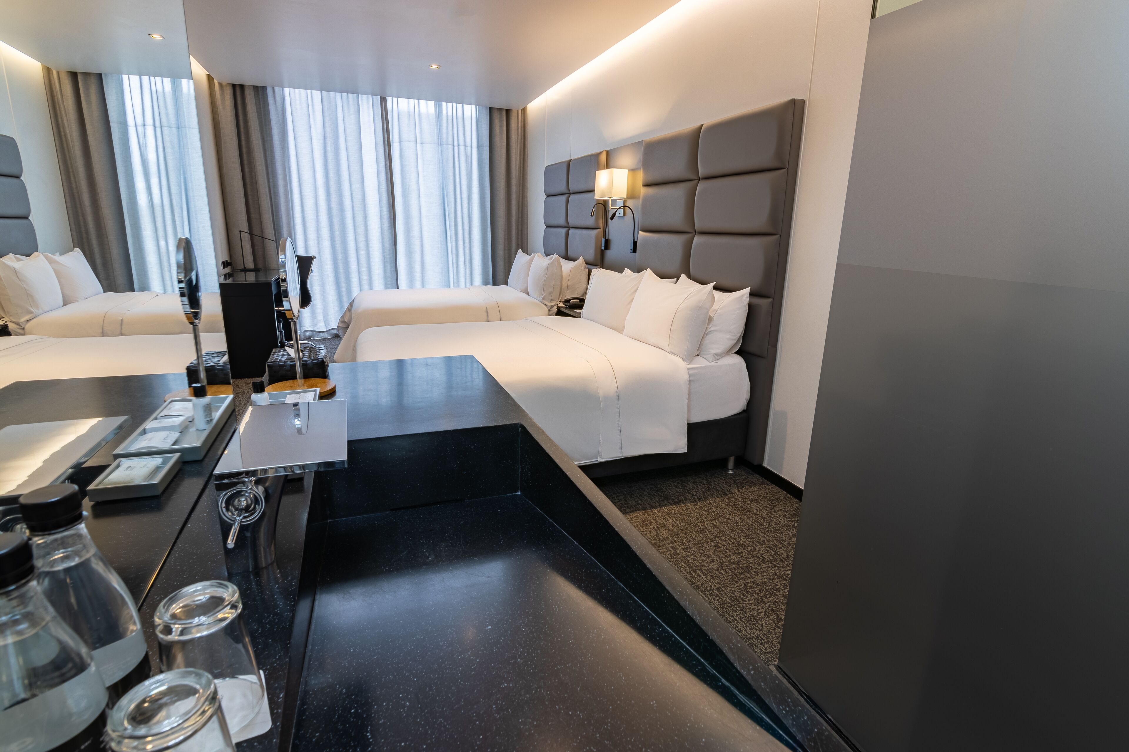 1 bedroom, premium bedding, down duvets, minibar