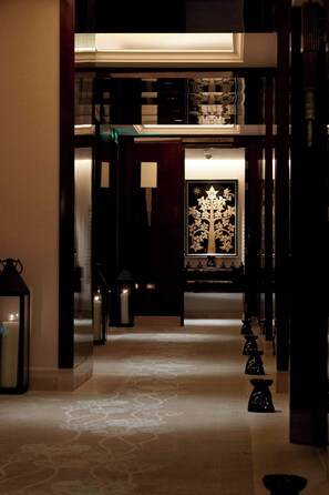 Couples treatment room(s), sauna, hot tub, body treatments - The Westin Hefei Baohe (Hefei)