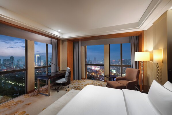 Executive Room, 1 King Bed, Executive Level | Egyptian cotton sheets, down comforters, pillowtop beds, minibar - The Westin Hefei (Hefei)