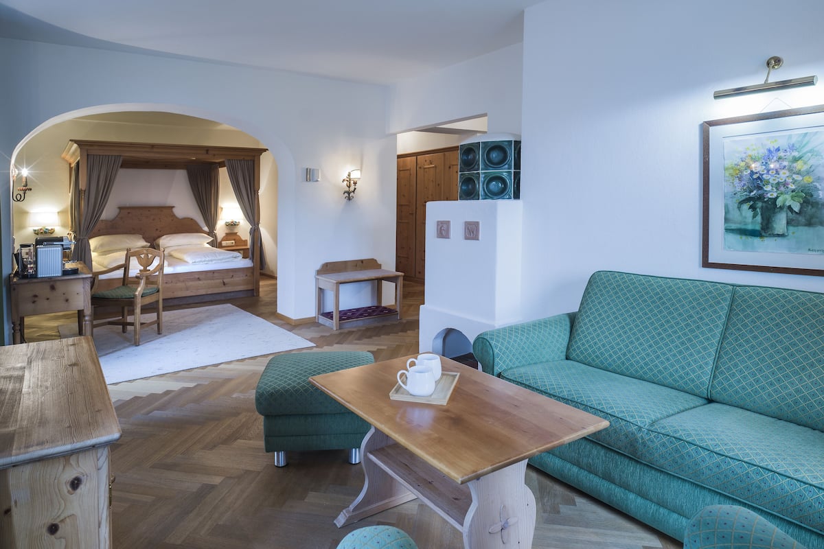 Ropa de cama de alta calidad y minibar