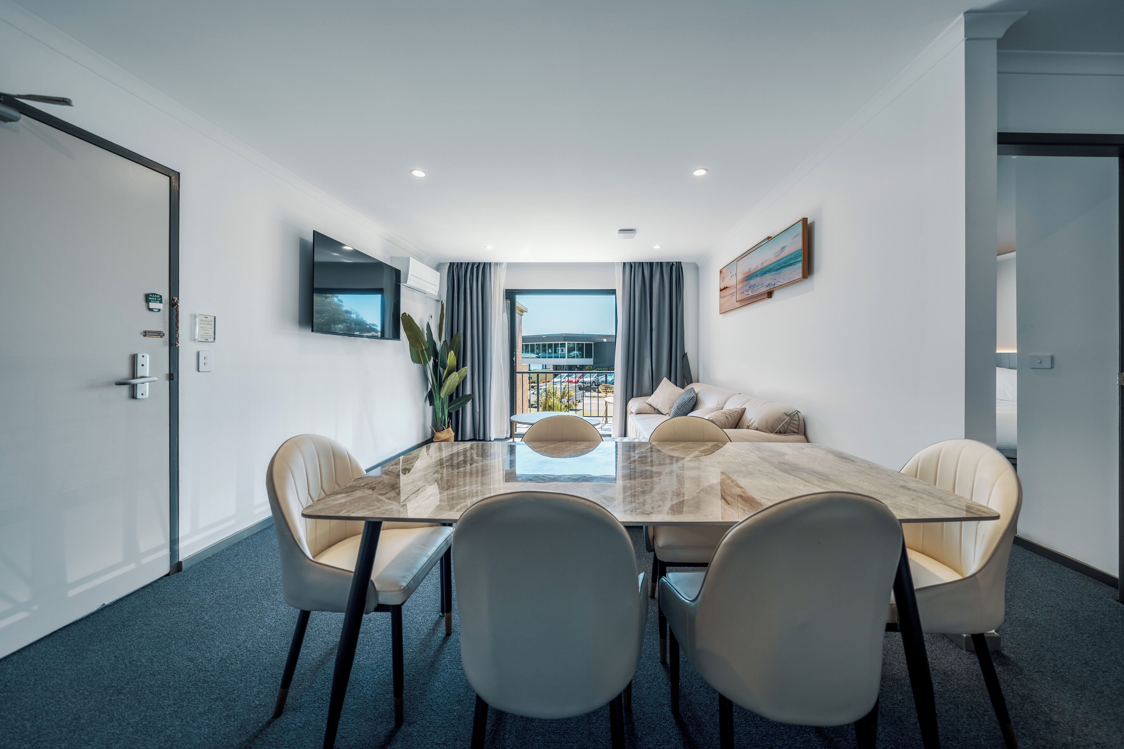 Serviced Apartment, 2 Bedrooms, Non Smoking, Kitchen | Iron/ironing board, free WiFi, bed sheets