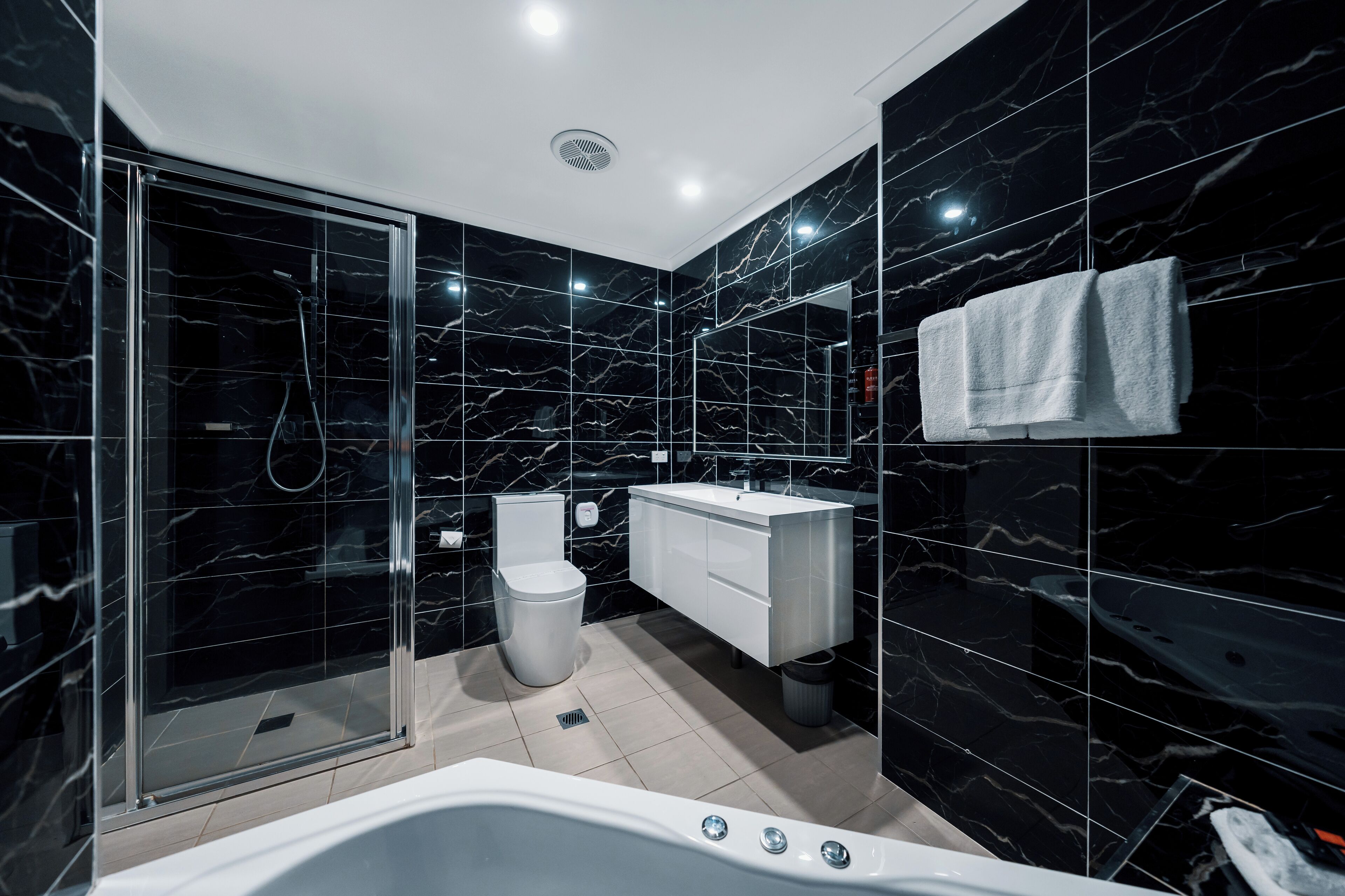 Deluxe King SPA Ocean View | Bathroom