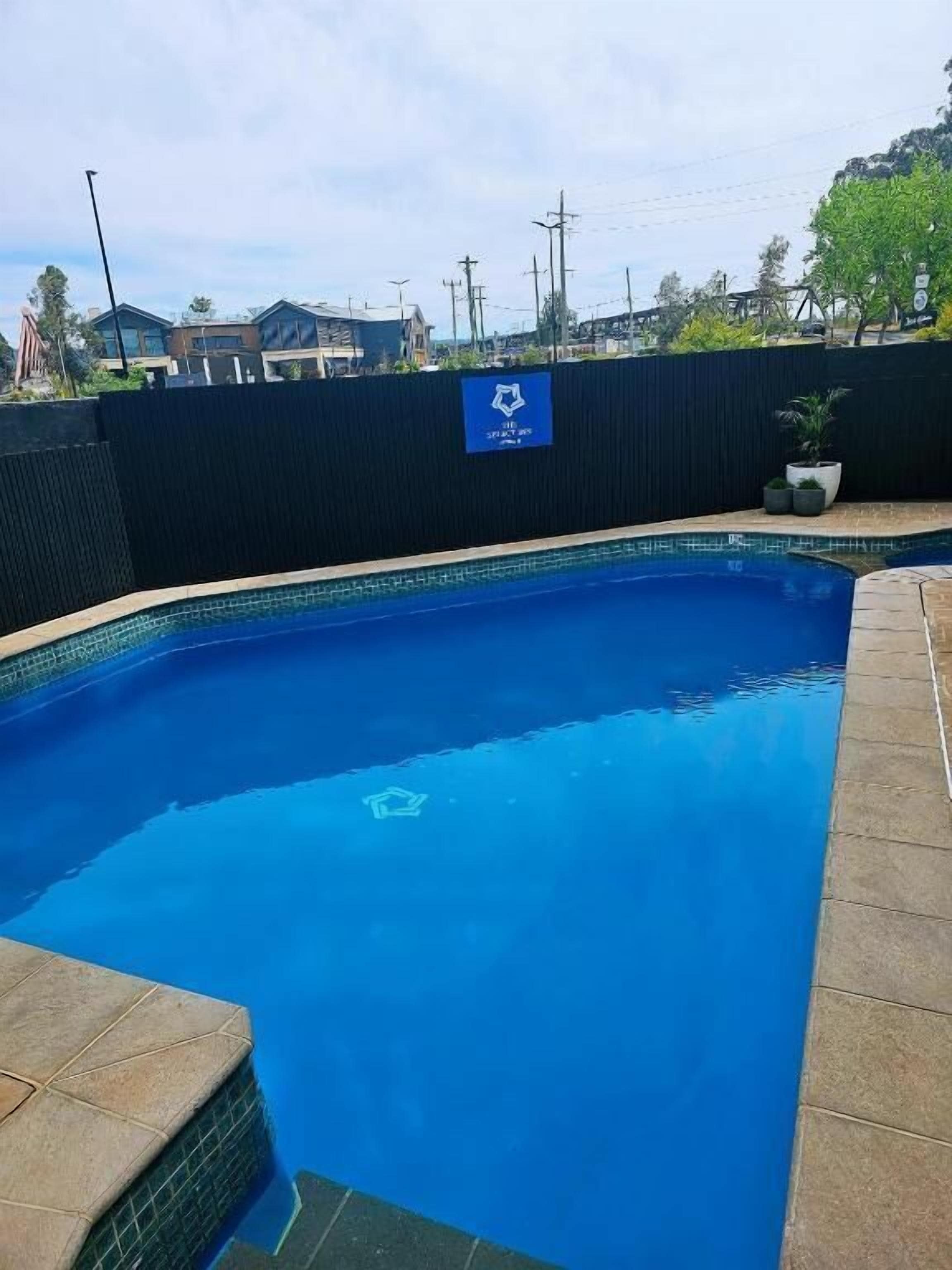 outdoor pool, pool loungers