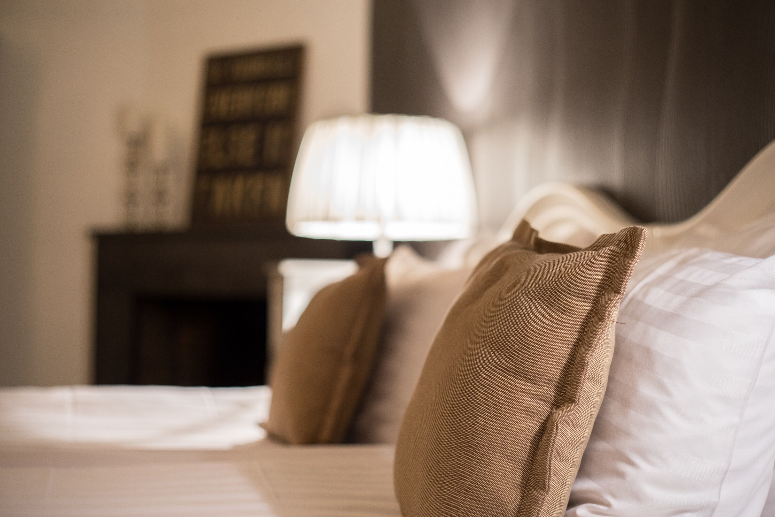 standard double room | 1 bedroom, individually decorated, individually furnished, desk