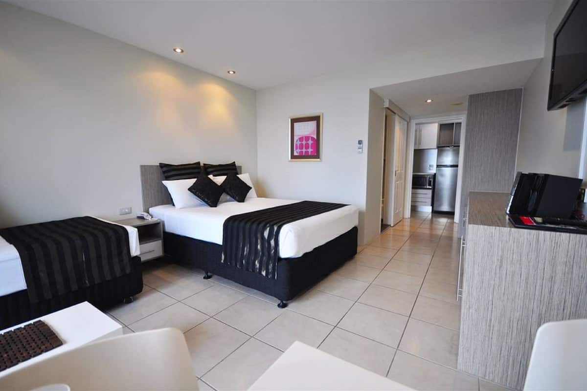 executive corner beach view level 1 - 13 | 1 bedroom, individually decorated, individually furnished