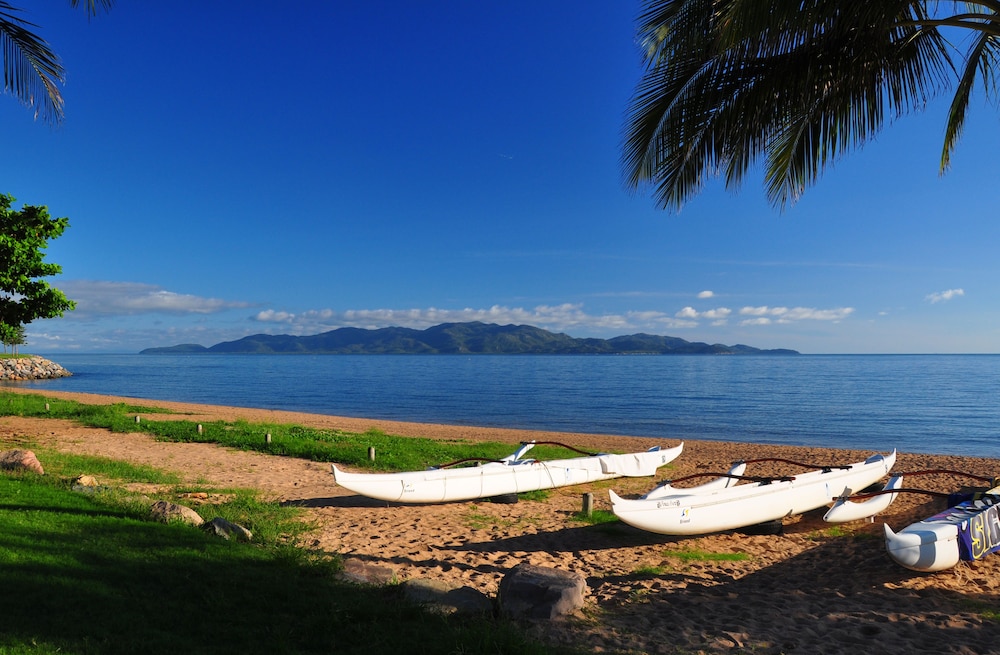 Aquarius on The Beach by null