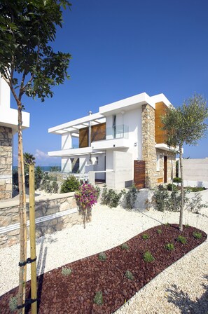 Villa, 3 Bedrooms (Sapphire) | 1 bedroom, in-room safe, iron/ironing board, free WiFi - Paradise Cove Beach Villas (Paphos)
