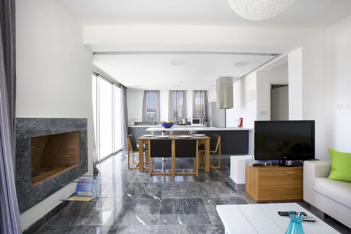 villa, 2 bedrooms (aqua) | in-room safe, iron/ironing board, free wifi, bed sheets