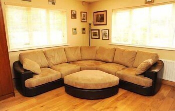 DVD player - Aisling Guest House (Ashbourne)