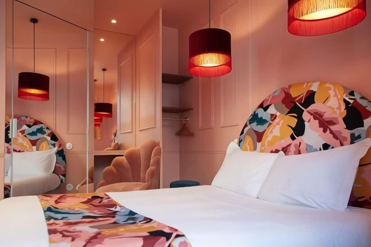 1 chambre, literie de qualité supérieure, fer et planche à repasser