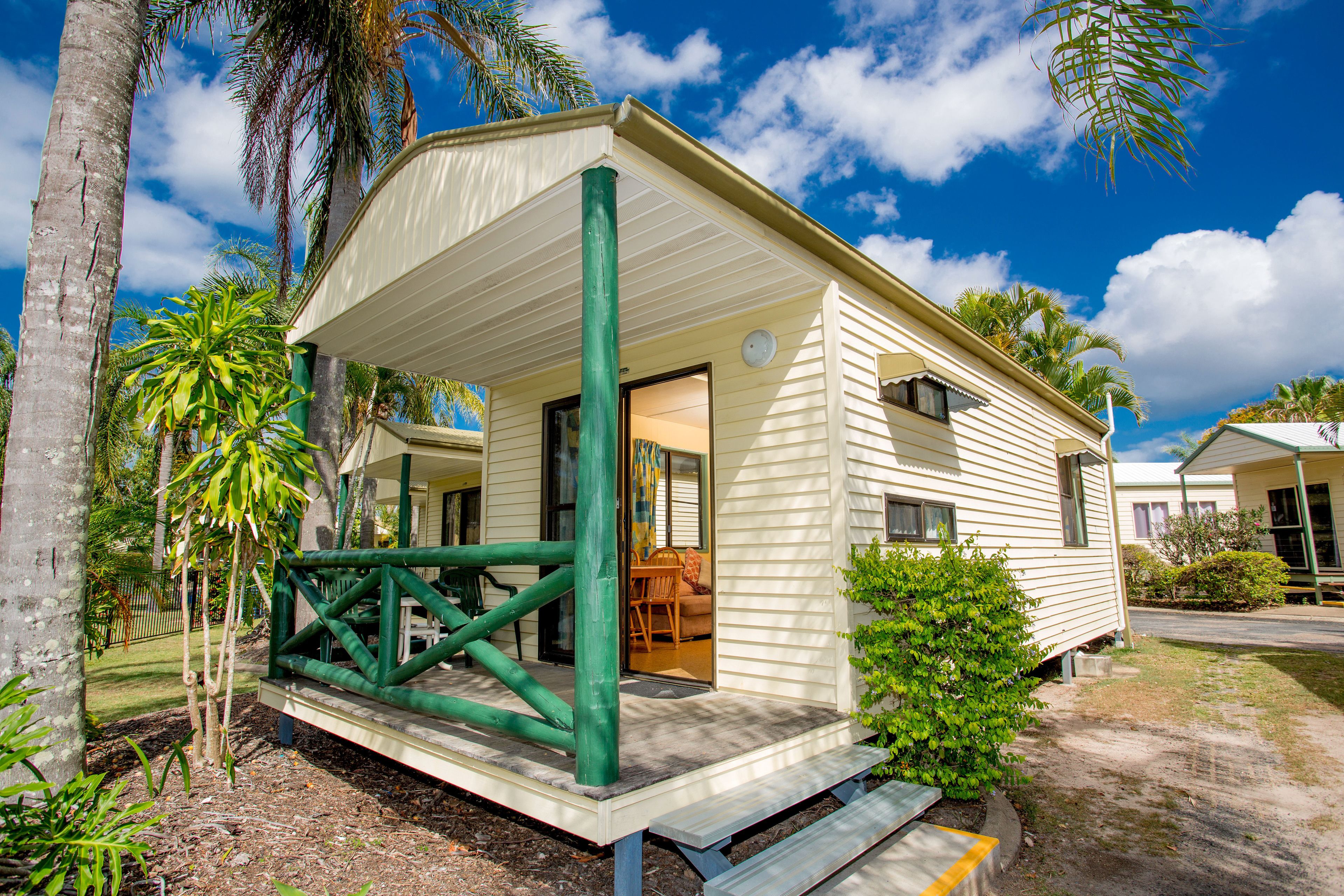 Economy Cabin - Sleeps 4 | Terrace/patio