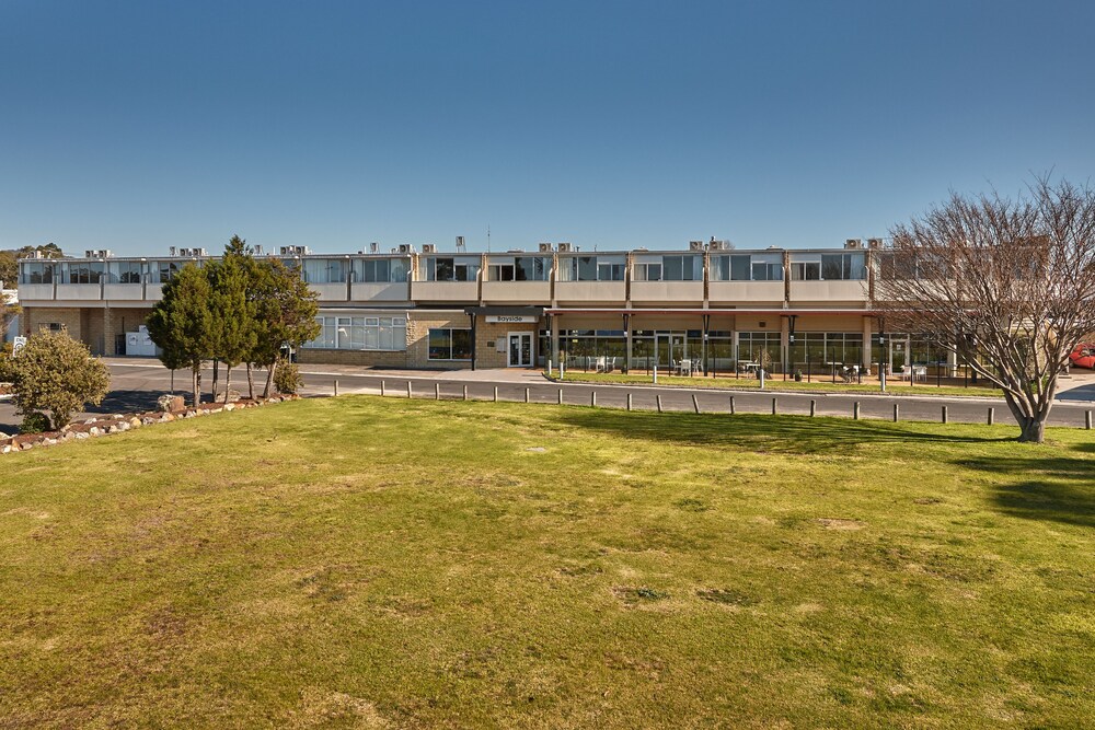 Bayside Hotel by null