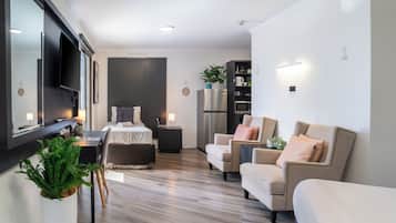 1 habitación, colchones Tempur-Pedic y escritorio