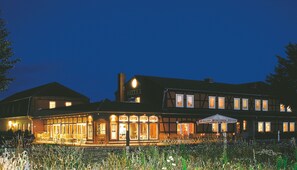 Fasade – kveld/natt