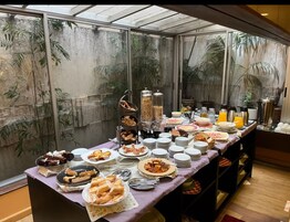 Desayuno buffet incluido todos los días 