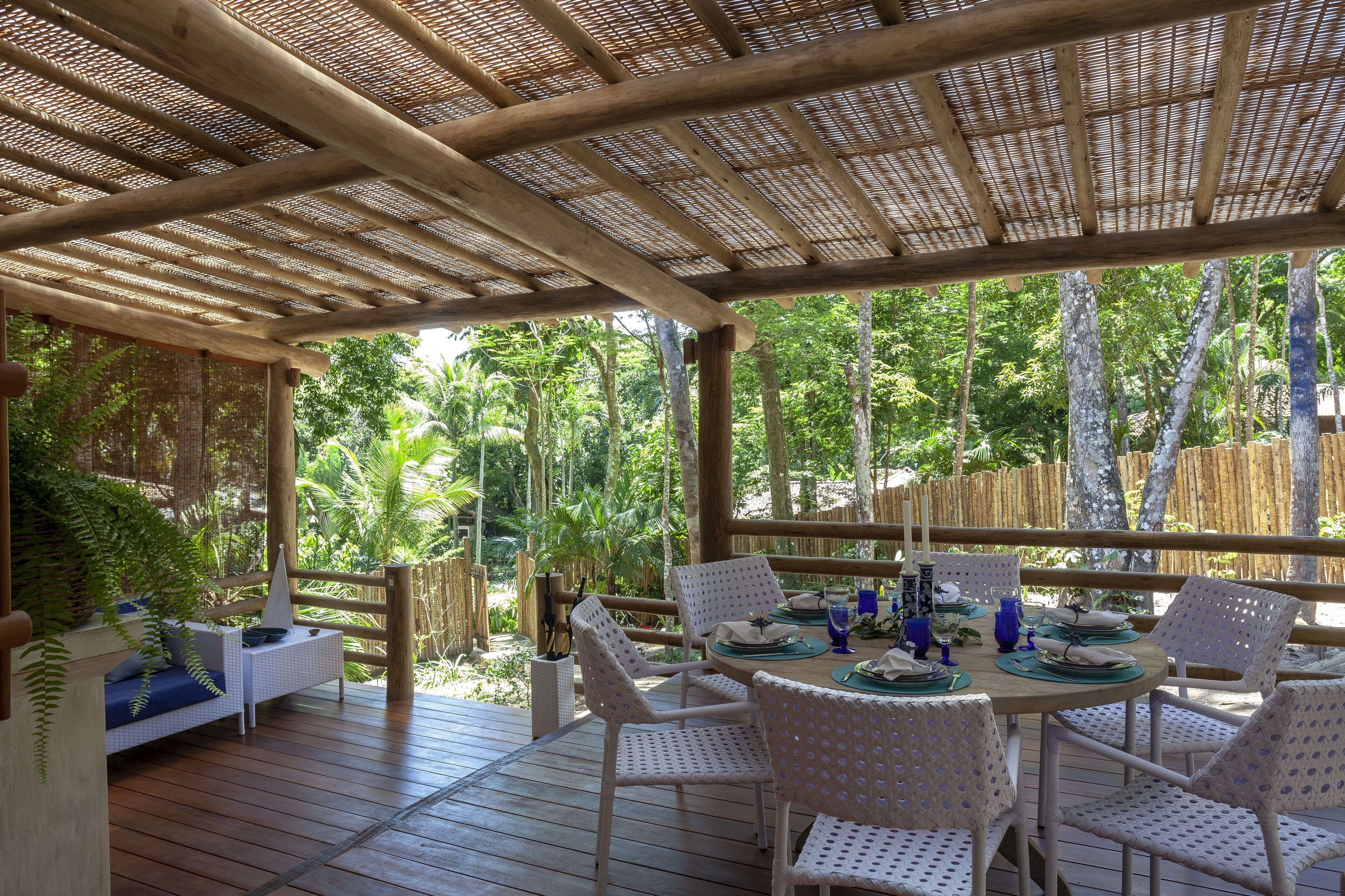 vila afin | private kitchen | full-sized fridge, oven, espresso maker, coffee/tea maker