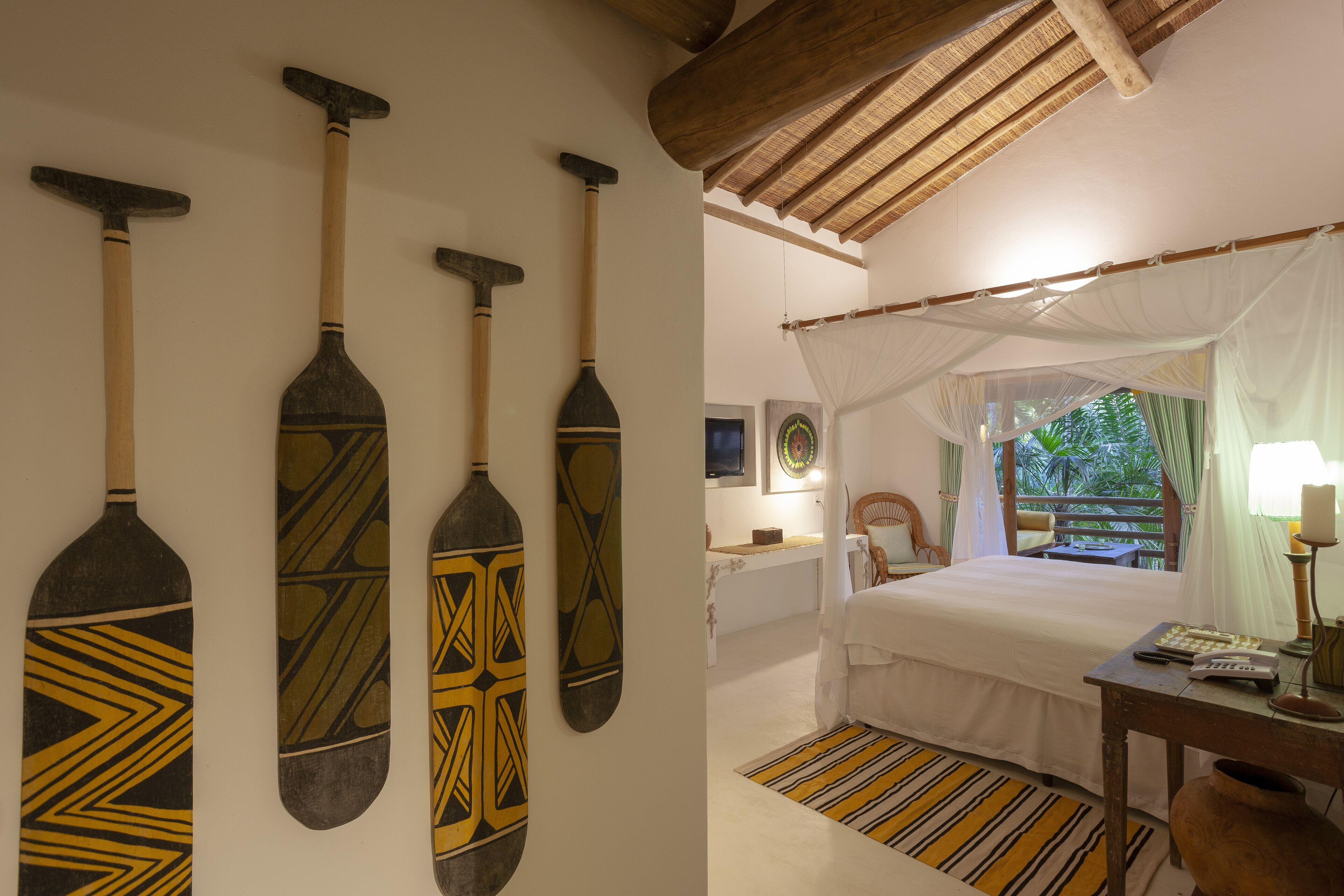 4 bedrooms, egyptian cotton sheets, premium bedding, minibar