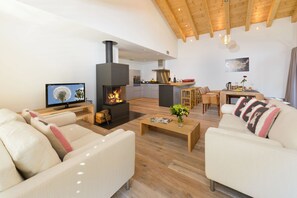 Appartement Standard, 3 chambres (Attic - West) | Salle de séjour