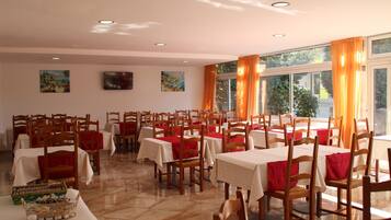 Innenbereich für Hochzeiten