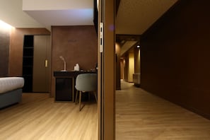 Chambre économique | Literie de qualité, couette en duvet, minibar, coffre-fort