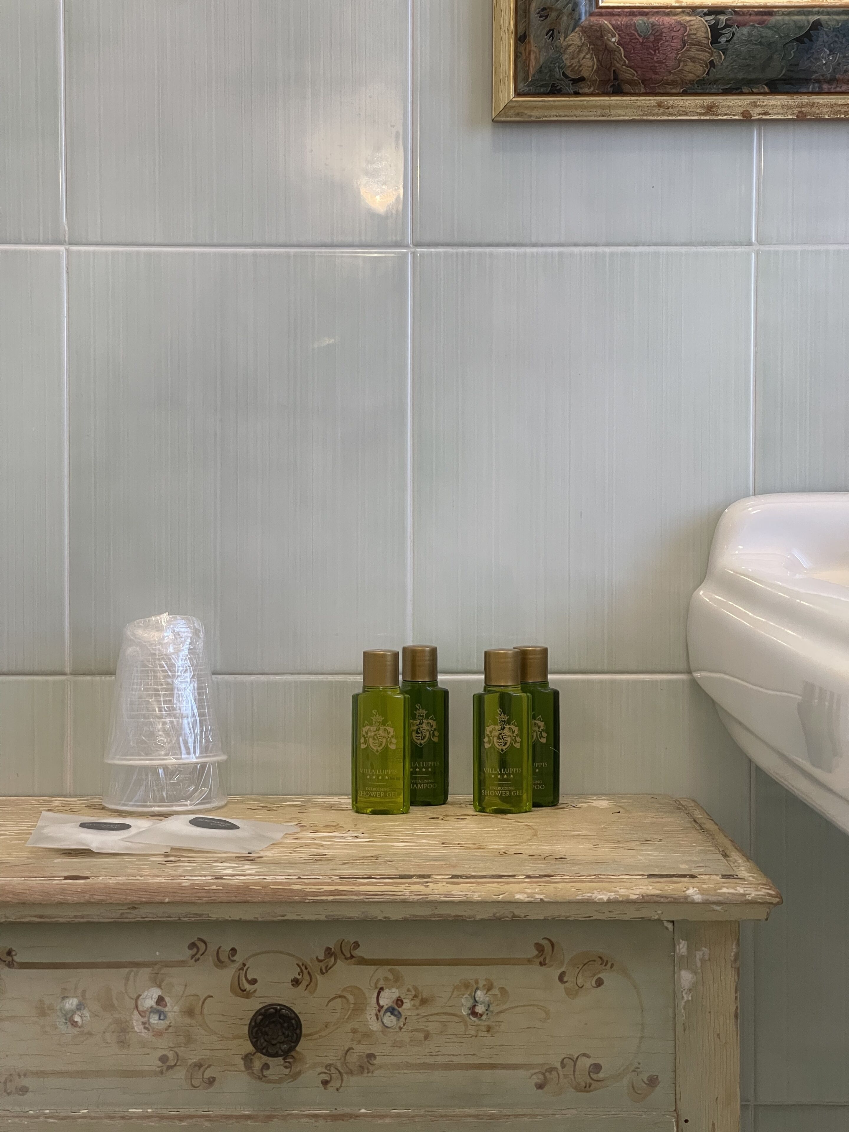 executive room | bathroom | rainfall showerhead, free toiletries, hair dryer, bidet