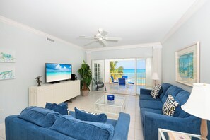 Unit 122 | Living area