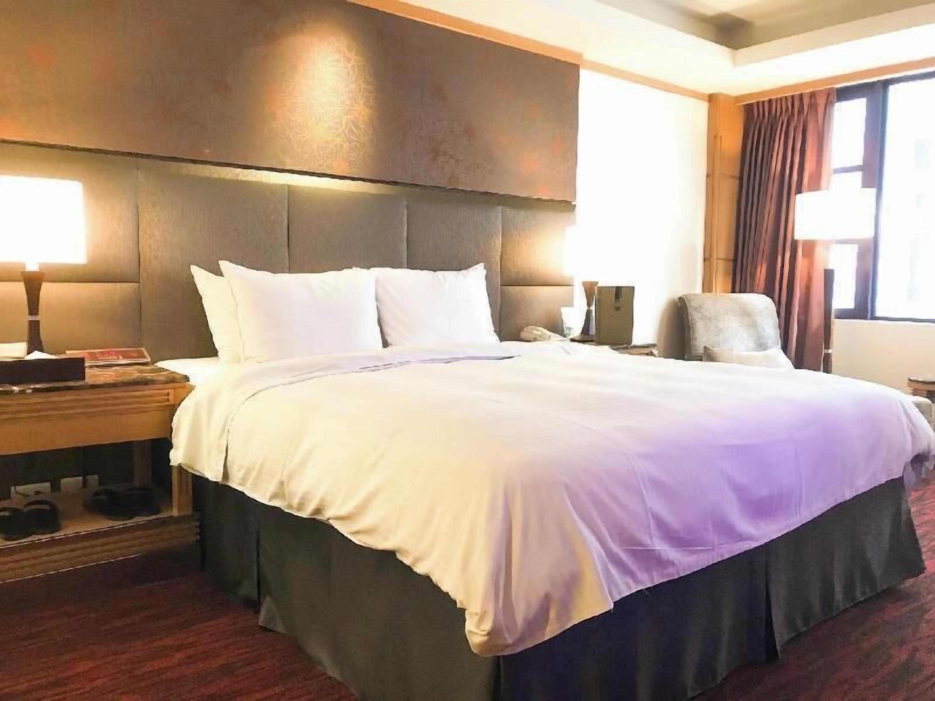 Ropa de cama de alta calidad, cubrecamas y colchones con pillow-top 