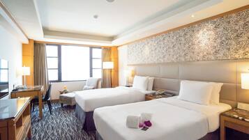 Habitació amb dos llits individuals empresarial, 2 llits individuals | Roba de llit d'alta qualitat i cobrellits