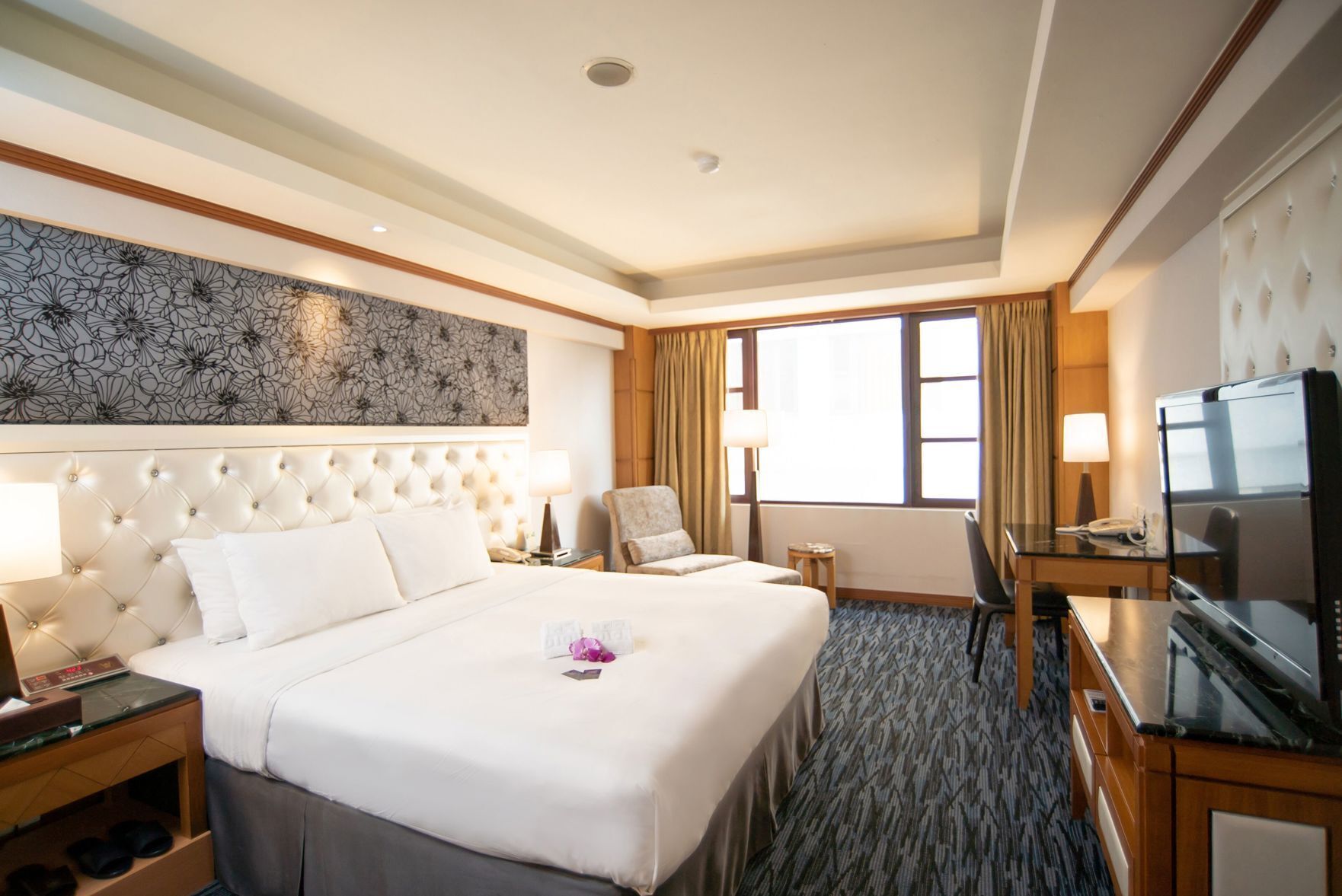 Ropa de cama de alta calidad, cubrecamas y colchones con pillow-top 