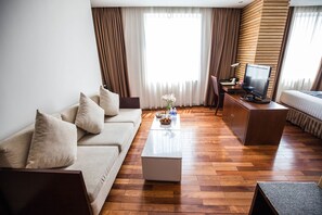 Golden Suite Room, City View | View from room