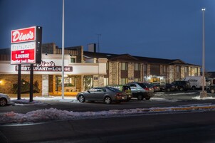 Fachada del alojamiento - Noche