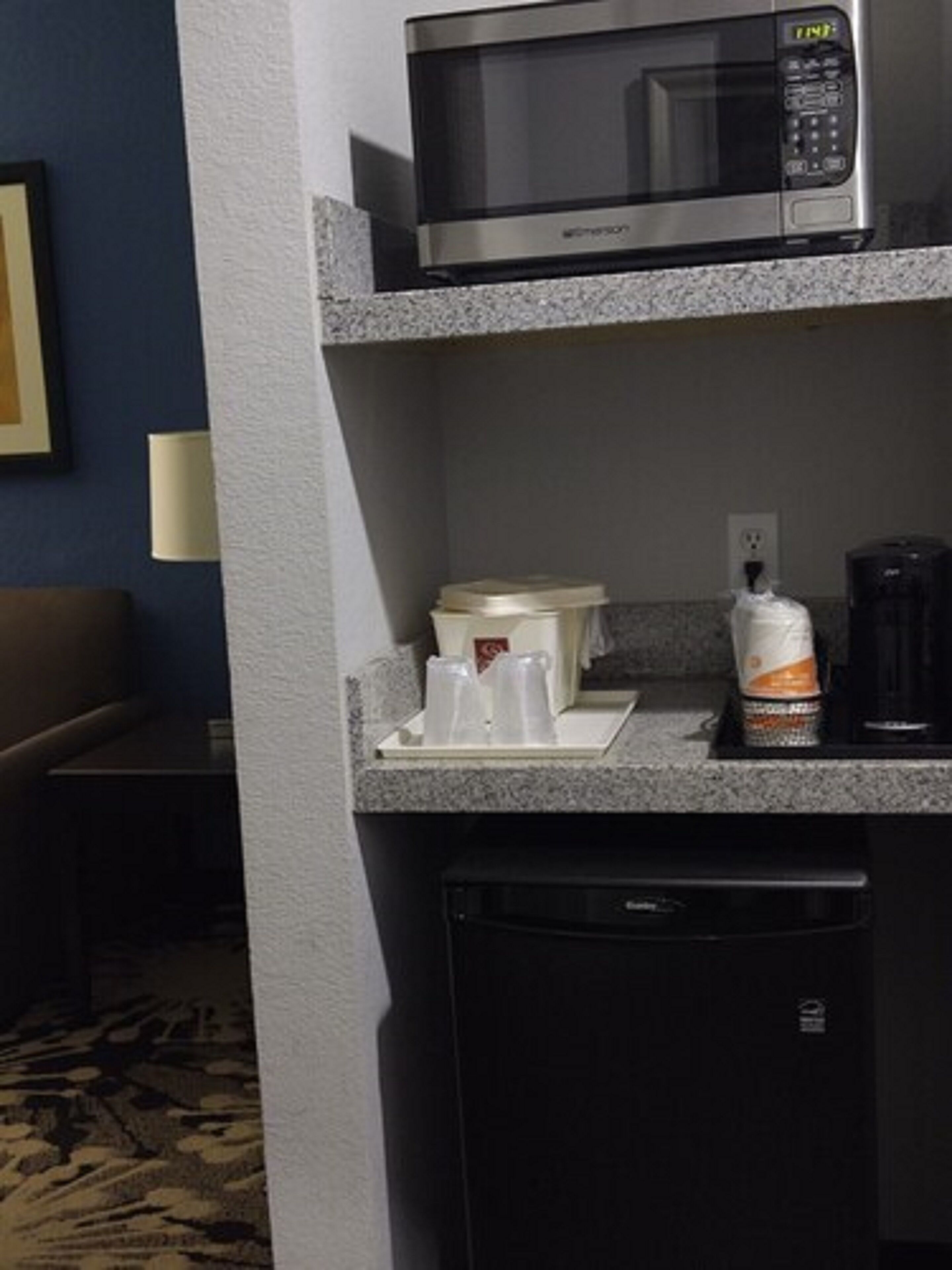 fridge, microwave, coffee/tea maker