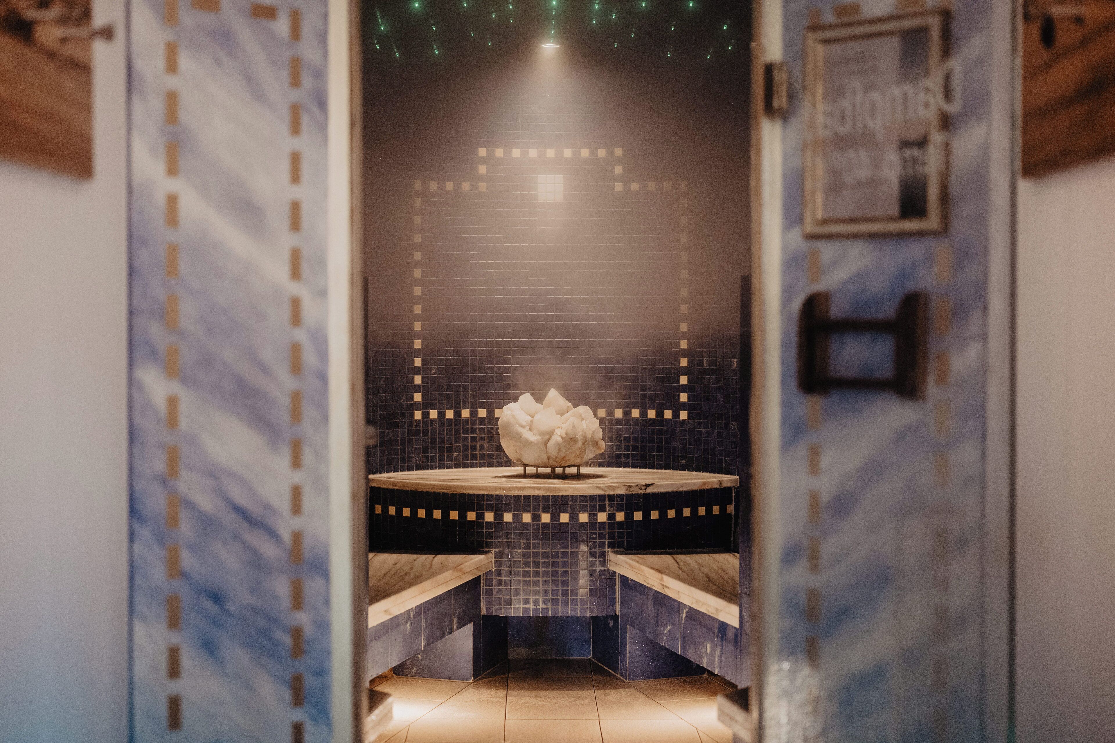 sauna, hot tub, steam room, body treatments, hydrotherapy