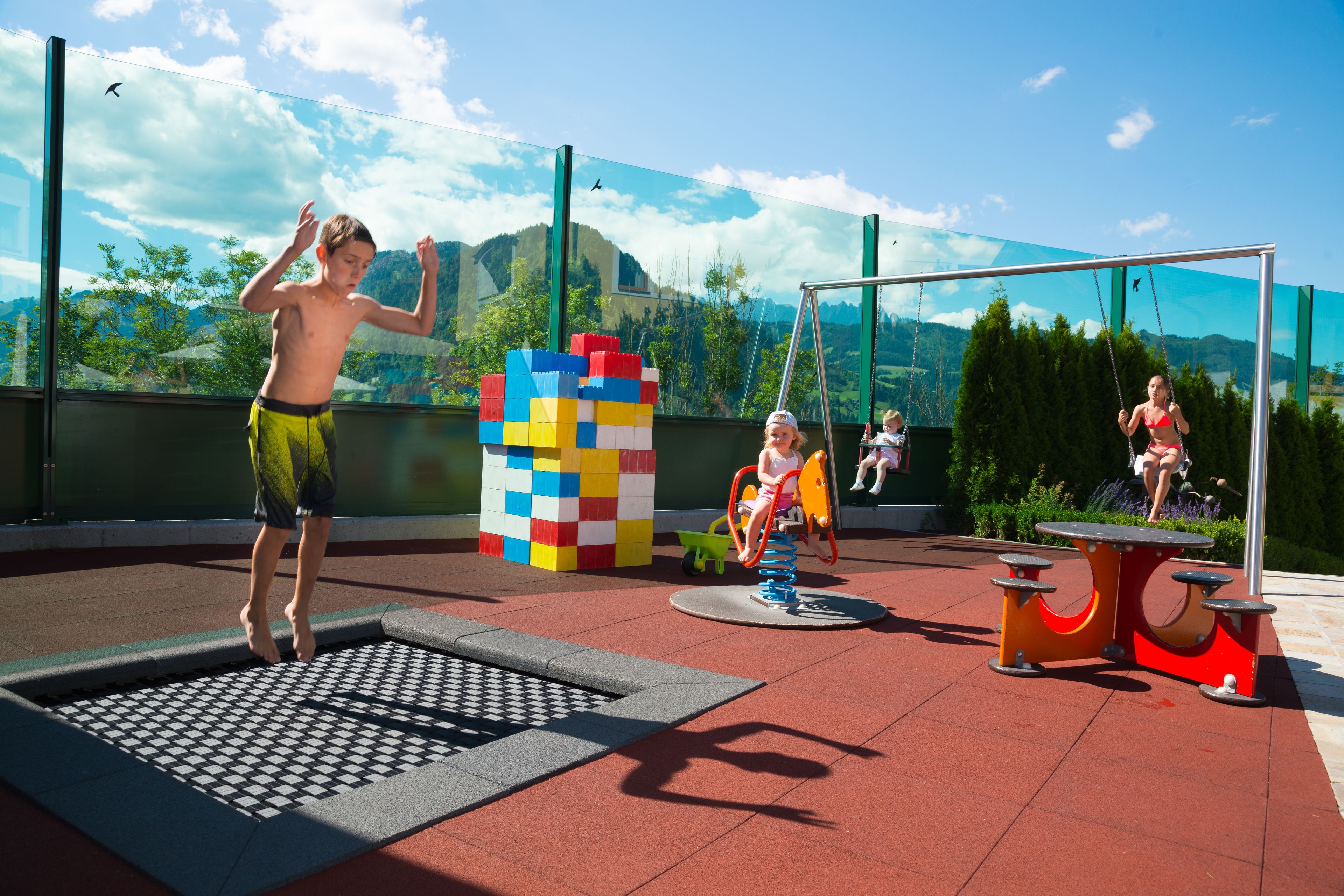 children’s play area – outdoor