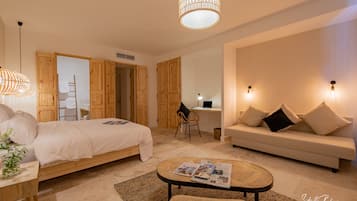 Habitación doble superior, baño privado (4 personnes) | 1 habitación, espacio para trabajar con laptop y wifi gratis
