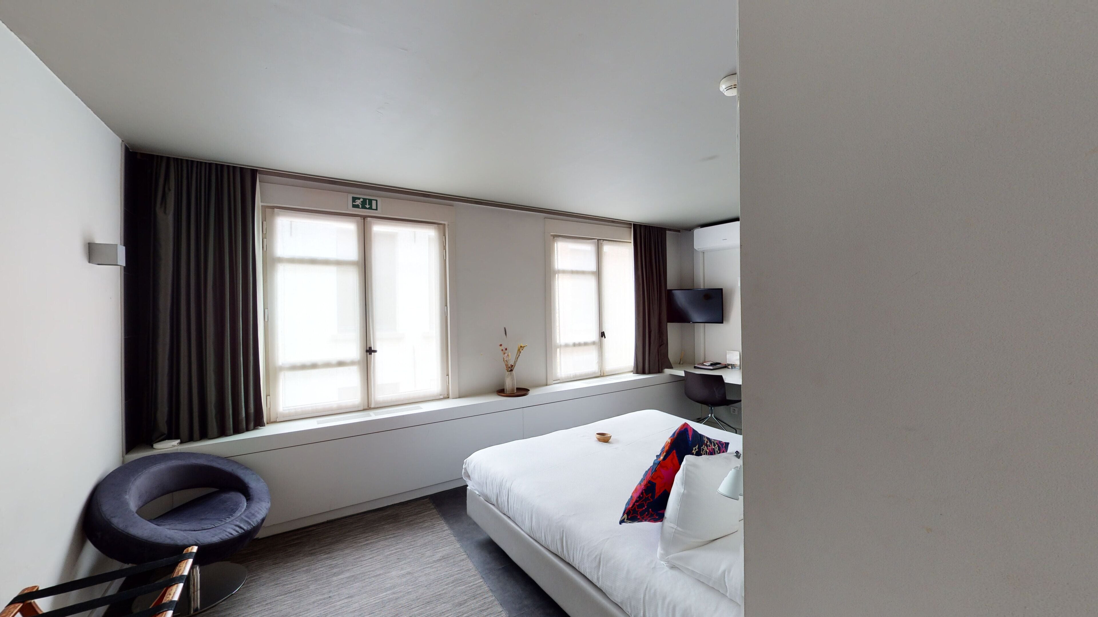 deluxe double room | in-room safe, desk, blackout curtains, free cots/infant beds