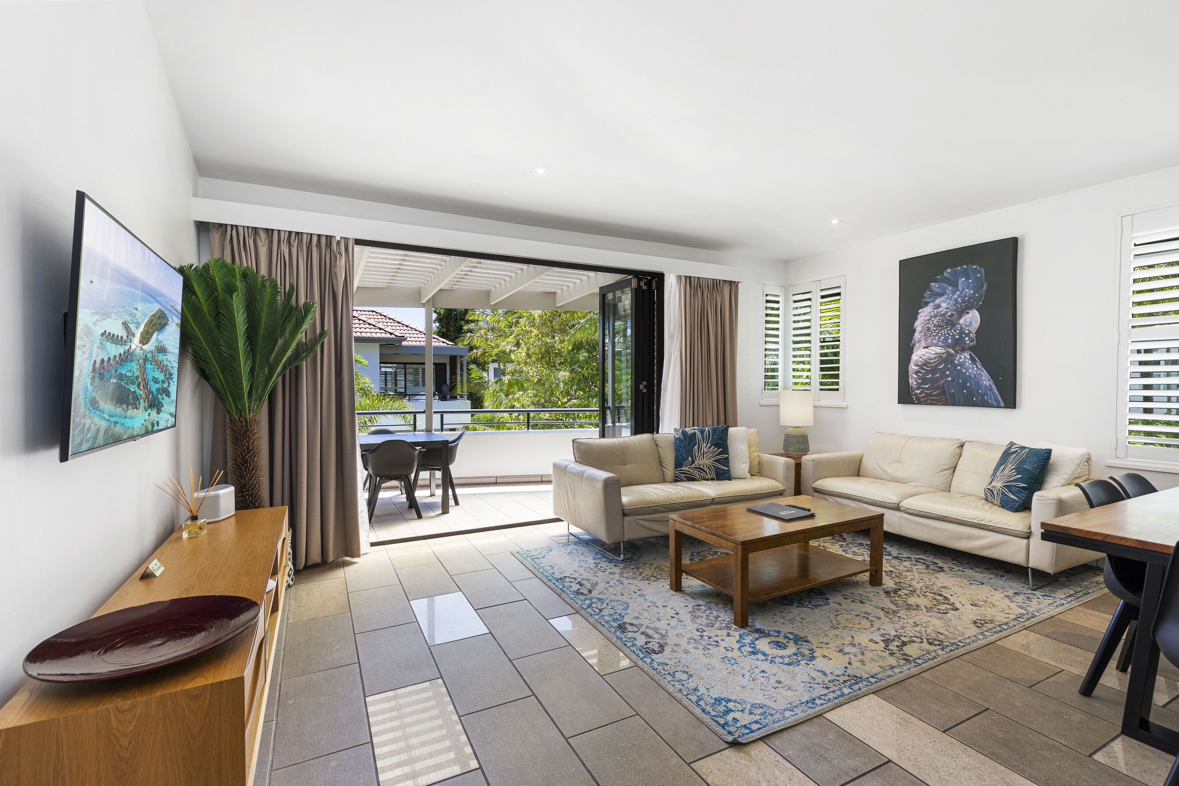 公寓, 2 间卧室 | 起居区 | 电视、DVD 播放器