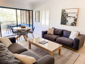 2 Bedroom Superior Apartment | Living area