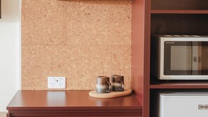 Room, 1 Queen Bed, Hearing Accessible, Non Smoking (Mobility) - The Alluna Motel, an Ascend Collection Hotel (Armidale)