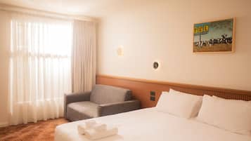 Business-Zimmer (King) | Bügeleisen/Bügelbrett, kostenlose Babybetten, kostenloses WLAN