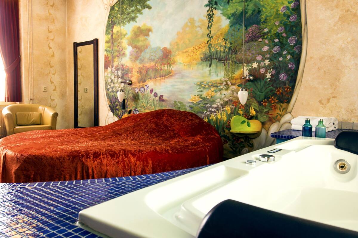 Exclusive-Doppelzimmer (Theme Room) | Allergikerbettwaren, individuell dekoriert, Schreibtisch