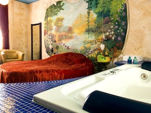 Exclusive Double Room (Theme Room) | Hypo-allergenic bedding, individually decorated, desk - Hotel De Plataan Delft Centrum (Delft)