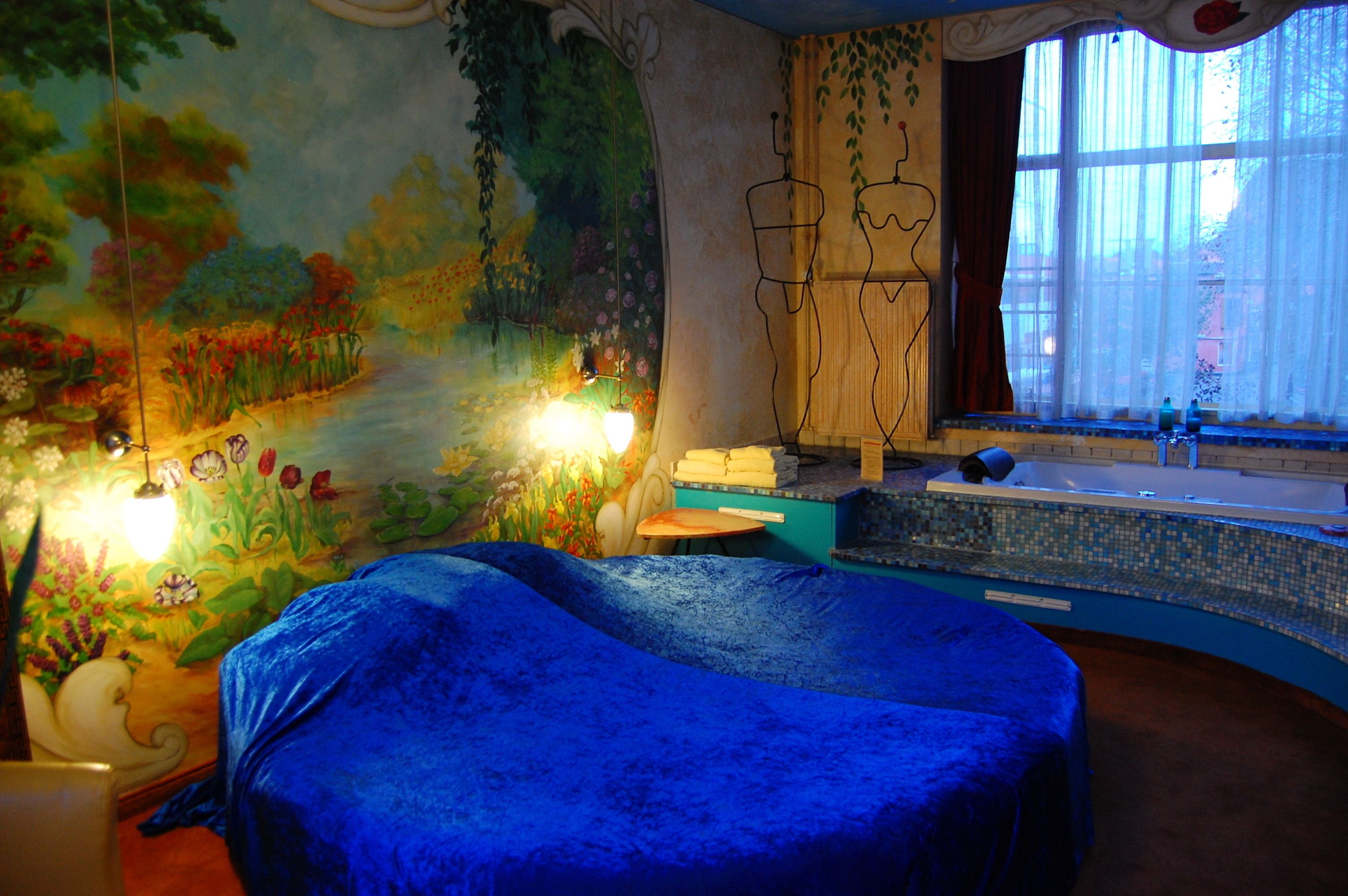 exclusive double room (theme room) | hypo-allergenic bedding, individually decorated, desk