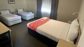 Family Room, Non Smoking (Family Room 6 Share 3.5*) | Desk, iron/ironing board, free WiFi, bed sheets