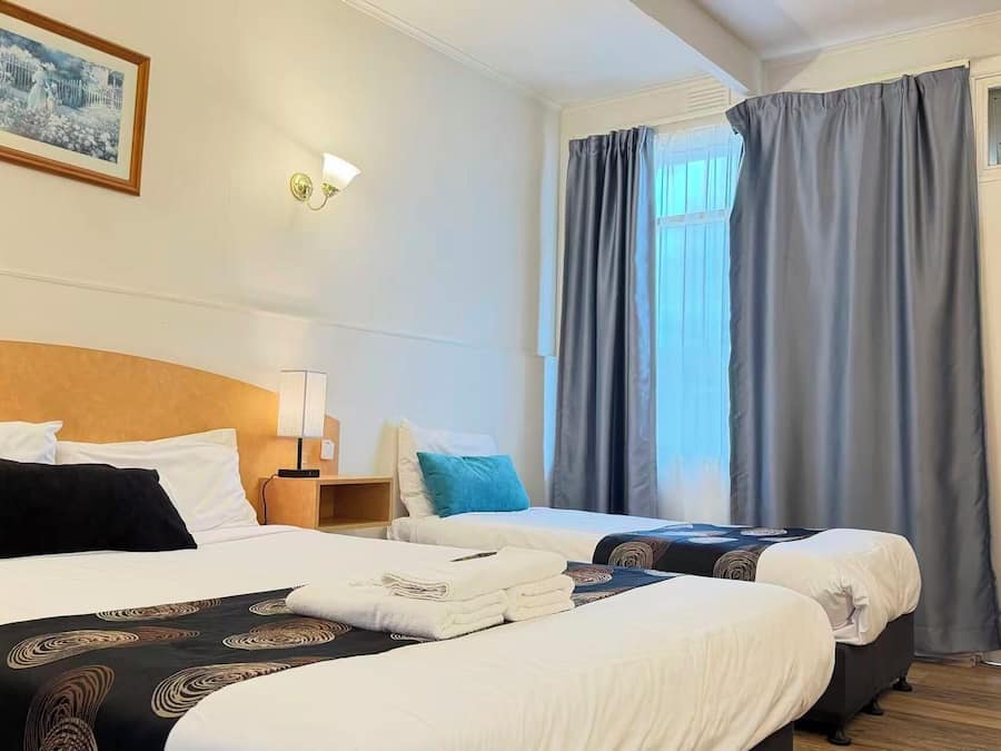 Standard Twin Room, Non Smoking | Laptop workspace, iron/ironing board, free WiFi, bed sheets