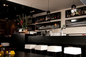 Bar (en la propiedad)
