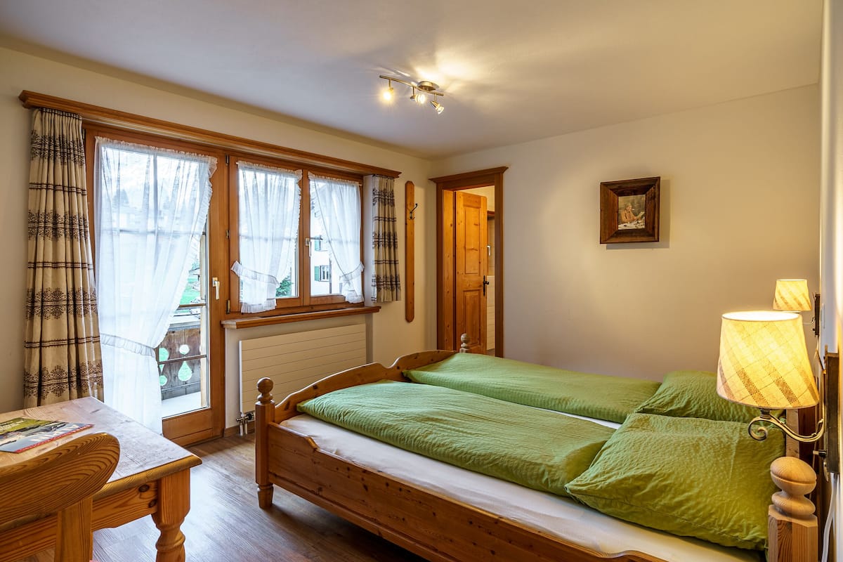 standard double room | room amenity