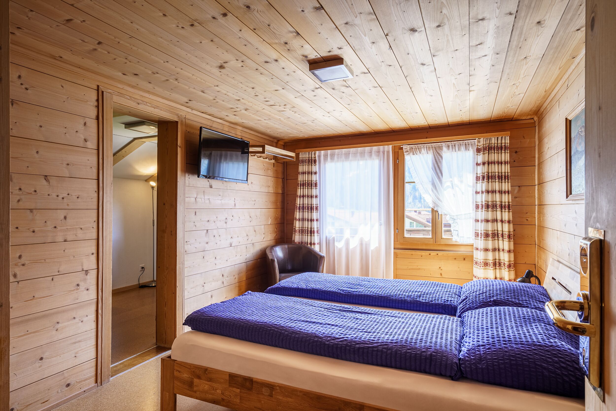 studio | room amenity