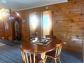 2 Bedroom Chalet | In-room dining